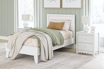 Hallityn Twin Panel Platform Bed, White, rollover