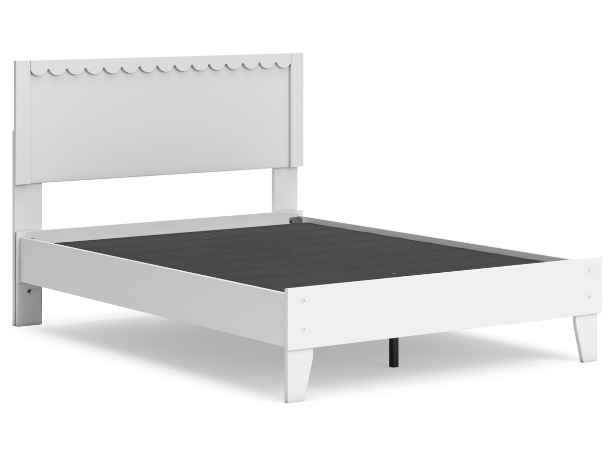 Hallityn Full Panel Platform Bed