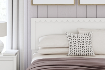 Hallityn Panel Platform Bed, White, large