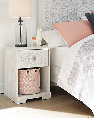 Paxberry Nightstand, , rollover