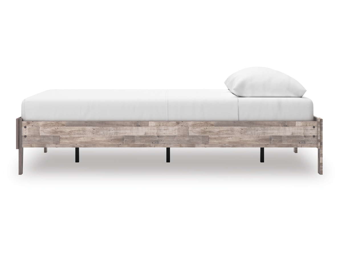 Effie Queen Panel Bed with Mirrored Dresser and Nightstand (EB2320-113)