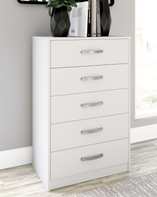 Flannia Chest of Drawers
