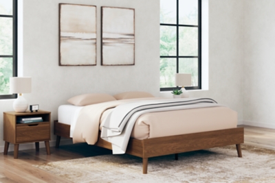 Fordmont Queen Platform Bed, Auburn, rollover