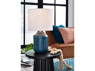 Gierburg Table Lamp