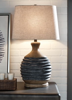 Medlin Table Lamp | Ashley Furniture HomeStore