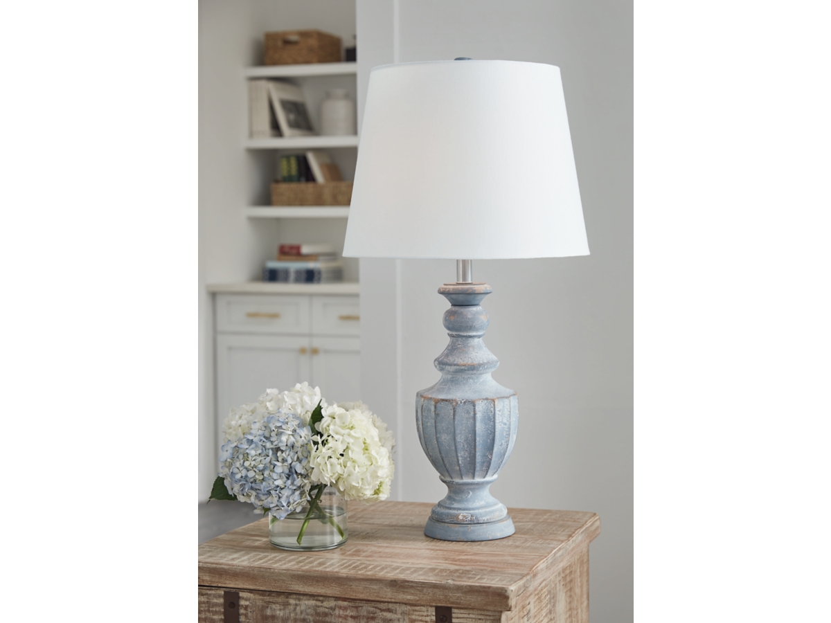 Cylerick Table Lamp | Ashley