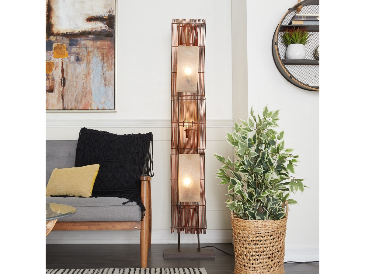 Bayberry Lane Wavy Floor Lamp | Ashley