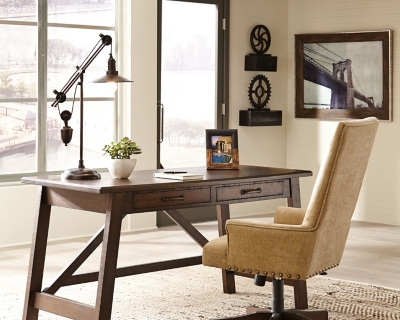 Kylen Desk Lamp