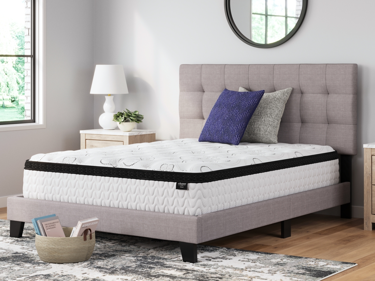 Plush hybrid queen deals mattress