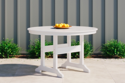 Crescent Luxe Outdoor Dining Table, White