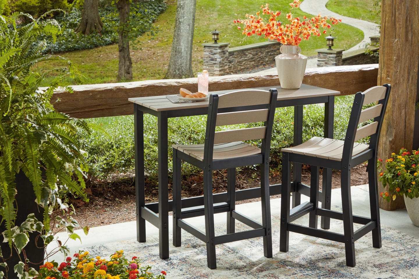 PCP221 Shoreline Beach Image