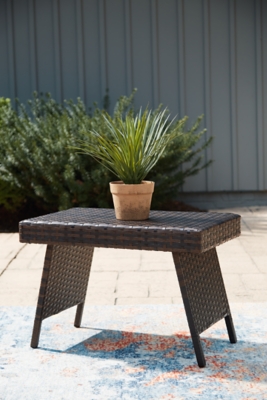 Kantana End Table, , rollover