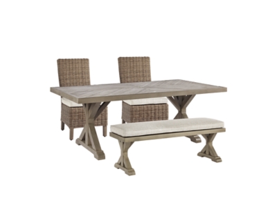 Mesa de comedor de exterior Beachcroft con 2 sillas y 2 bancos