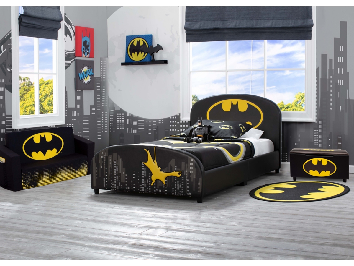 Batman bedroom store set for toddlers