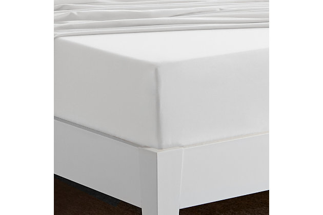 Bedgear® Basic® sheets are exceptionally soft as well as wrinkle and stain resistant. Using the anchor bands on all four corners, these sheets can conform to any size mattress ensuring a secure fit and grip. Hypoallergenic and woven for all seasons, this exceptional sheet set provides all-night comfort.Set includes fitted sheet, flat sheet and 1 pillowcase | Made of soft microfiber fabric | Anti-shrink, wrinkle and stain resistant | Hypoallergenic | Machine washable | Made in USA of imported materials
