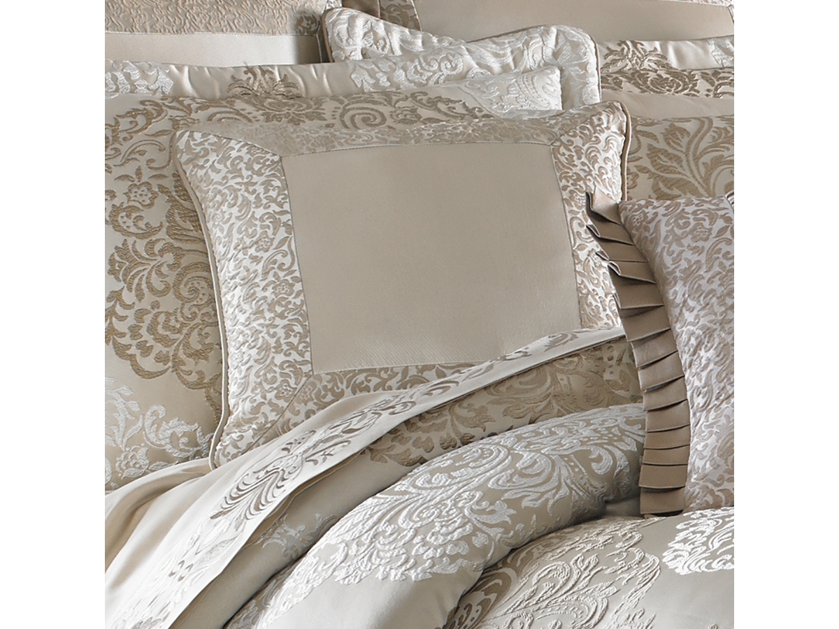 J queen new york la scala sales