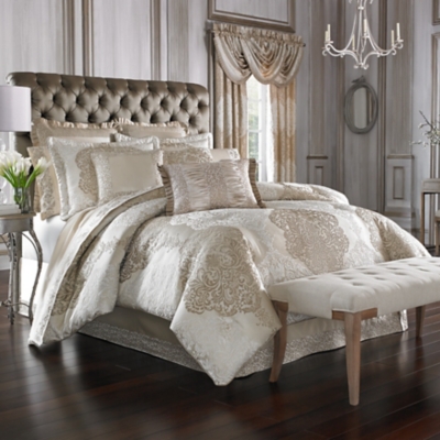 J.Queen New York La Scala 4 Piece Piece Comforter Set, Gold