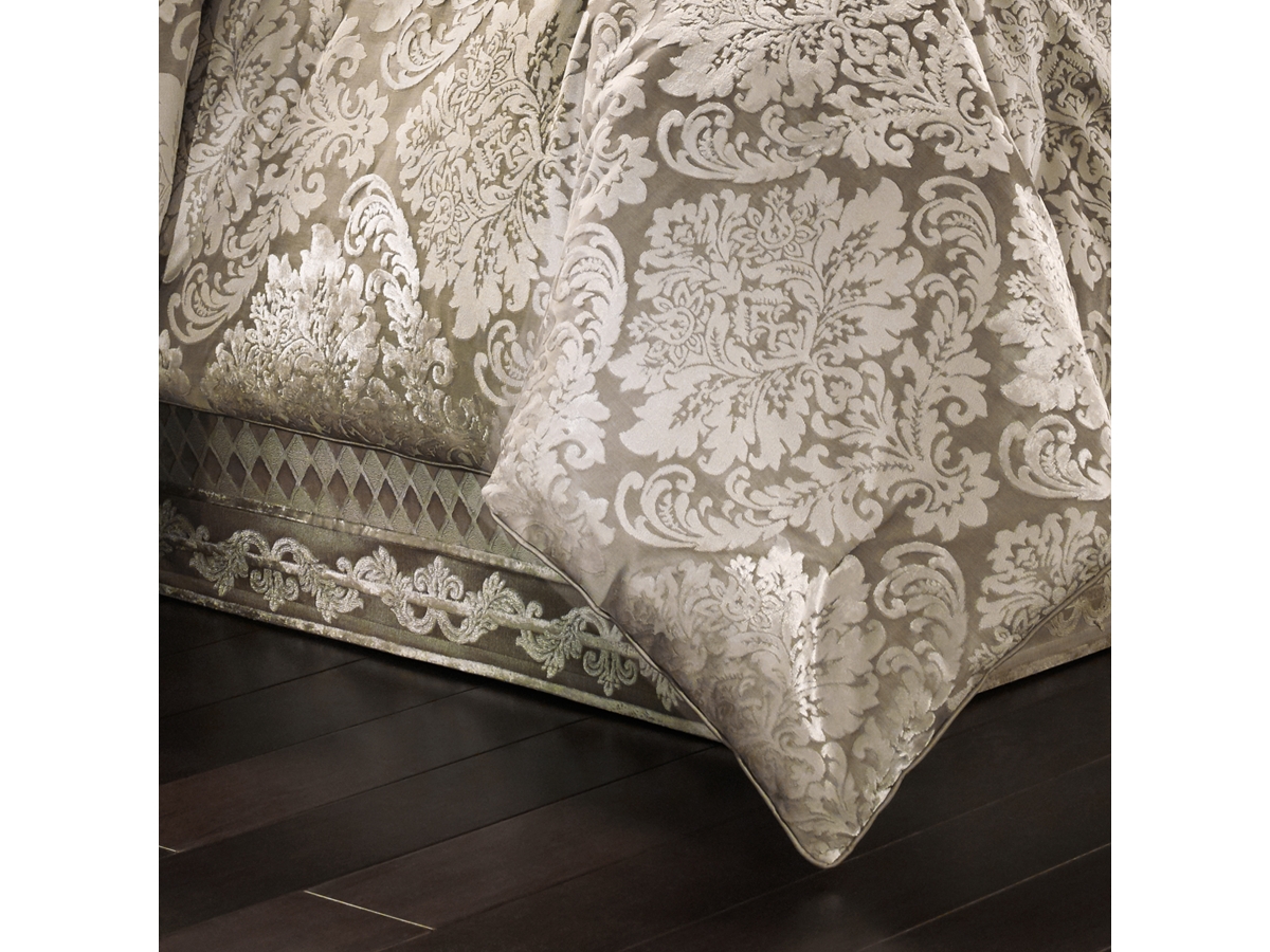 J Queen New York Bel Air Sand popular Comforter Set King