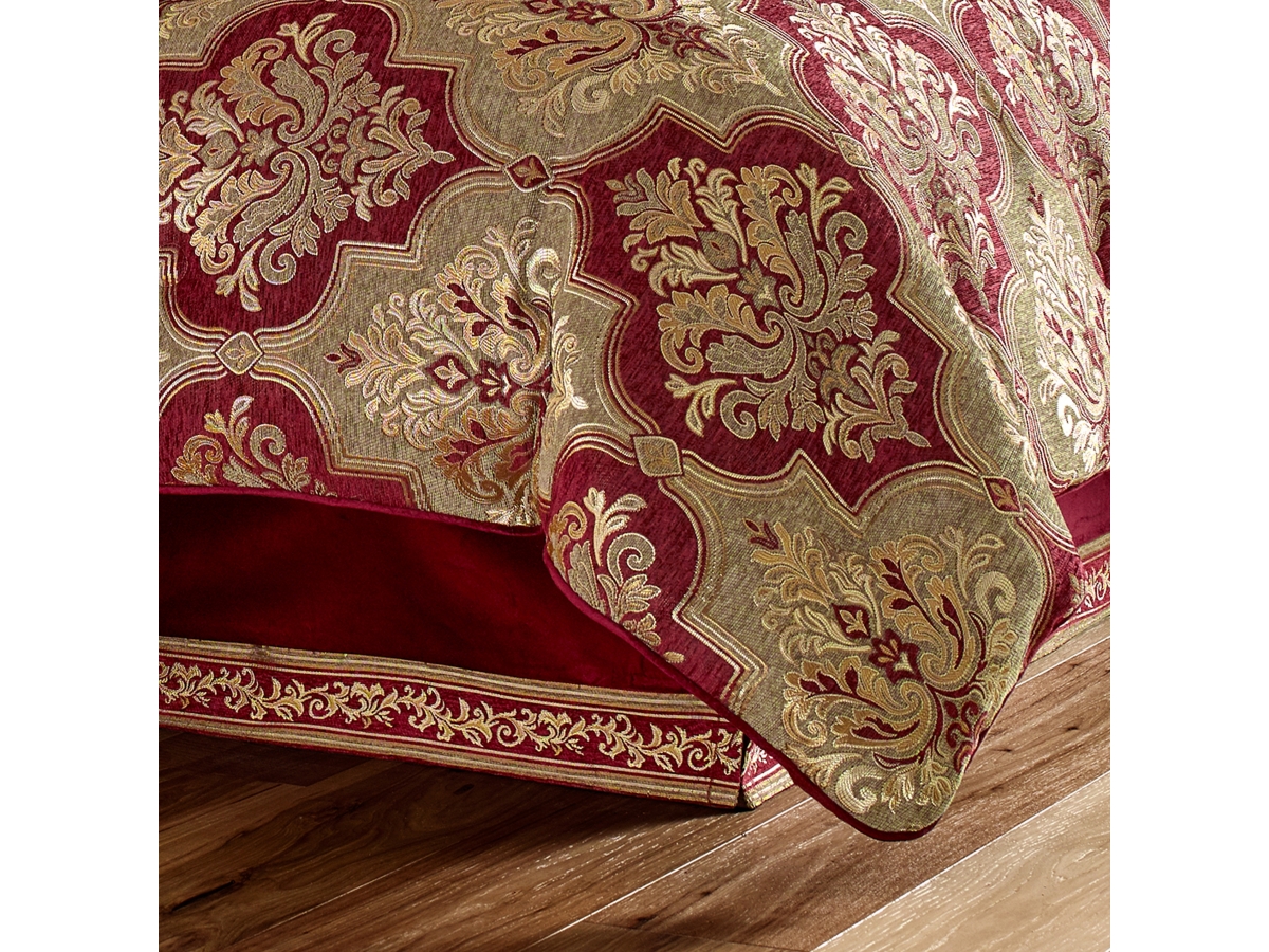 J. Queen New York Maribella King 4 Piece Comforter Set