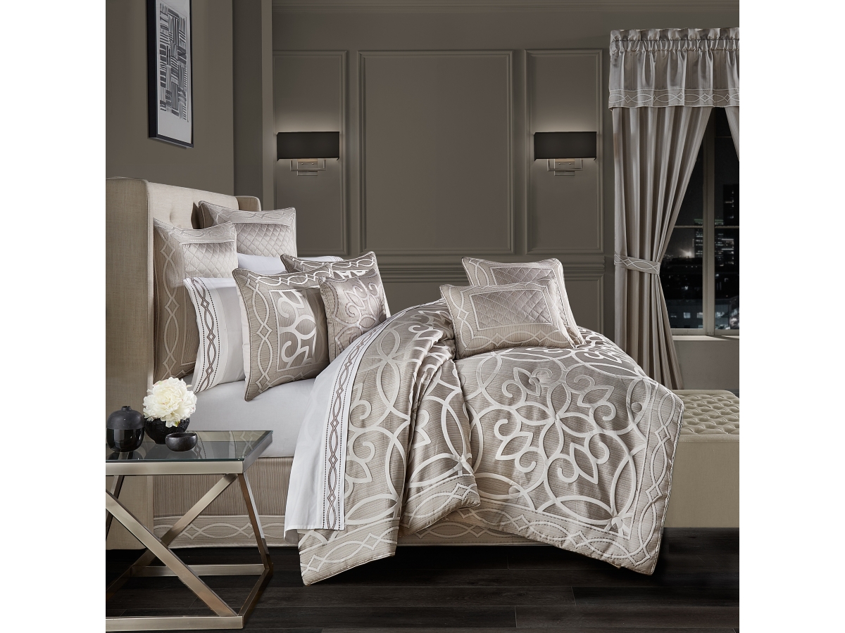 J. Queen New York Deco 4-Piece Comforter Set | Ashley