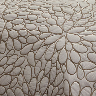 Cotton Petal 3 Piece Queen Quilt Set, Natural, large