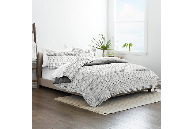 Enjoy the ultimate comfort and elegance with the Etched Gate 2-Piece Reversible Duvet Cover Set by iEnjoy Home. Both the Duvet Cover and the matching Shams are crafted with the finest microfiber that’s softness is unsurpassed. In addition, this quality set is durable, fade resistant, and wrinkle resistant.Twin Size Set Includes: 1 Duvet Cover: 74" x 94", 1 Standard Sham: 20" x 26" (2" flange) | Made with the highest quality imported microfiber yarns | Printed Etched Gate pattern reverse to Gray solid | Zippered Closure | Superior weave for durability and a buttery-soft feel | Imported