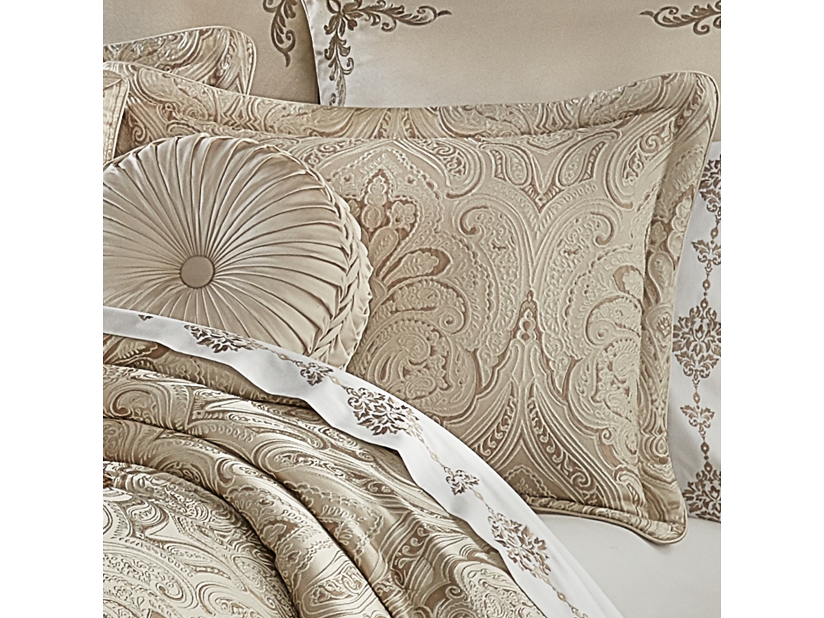 J. Queen New York Trinity Queen 4 Piece Comforter Set | Ashley J. Queen New York Trinity Queen 4 Piece Comforter Set | Ashley