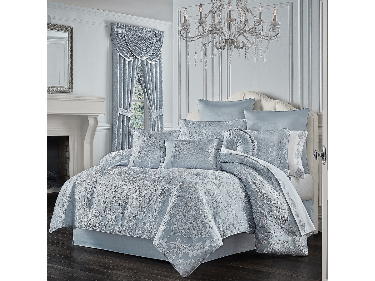J. Queen New York Malita 4-Piece Comforter Set | Ashley