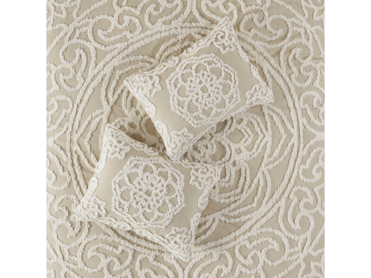 Cecily Tufted Cotton Chenille Medallion Full/Queen Comforter Set
