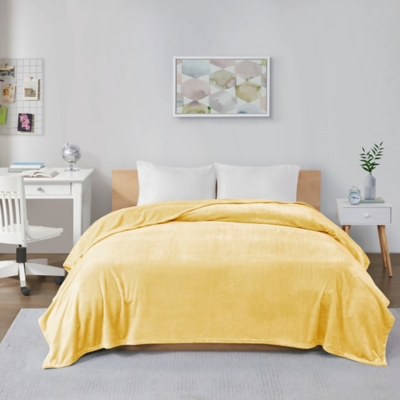 Intelligent Design Microlight plush Full/Queen Oversized Blanket, Yellow, large