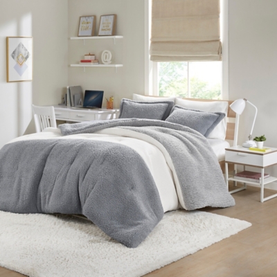 Plush discount sherpa comforter