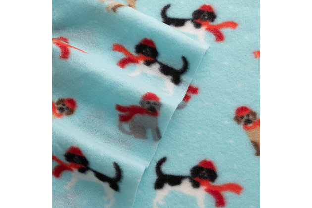 Made from a high-quality, super soft and durable fabric, this printed microfleece sheet set is here to save those frigid nights. These sheets are designed to give you the best night's sleep with their breathable and hypoallergenic construction, and add a pop of pattern to your bedroom.Includes flat sheet, fitted sheet and 2 pillowcases | Made of polyester | Fits most mattresses up to 14" | Wrinkle free | Machine wash | Imported