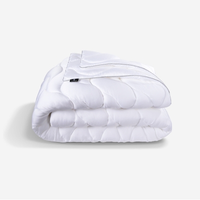 BEDGEAR Ultra Weight Full/Queen Comforter, White, rollover
