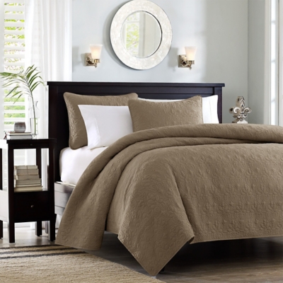 Quebec Full/Queen Reversible Quilt Set, Mocha, large