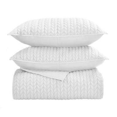 J.Queen New York Cayman King/California King Quilt, White, rollover