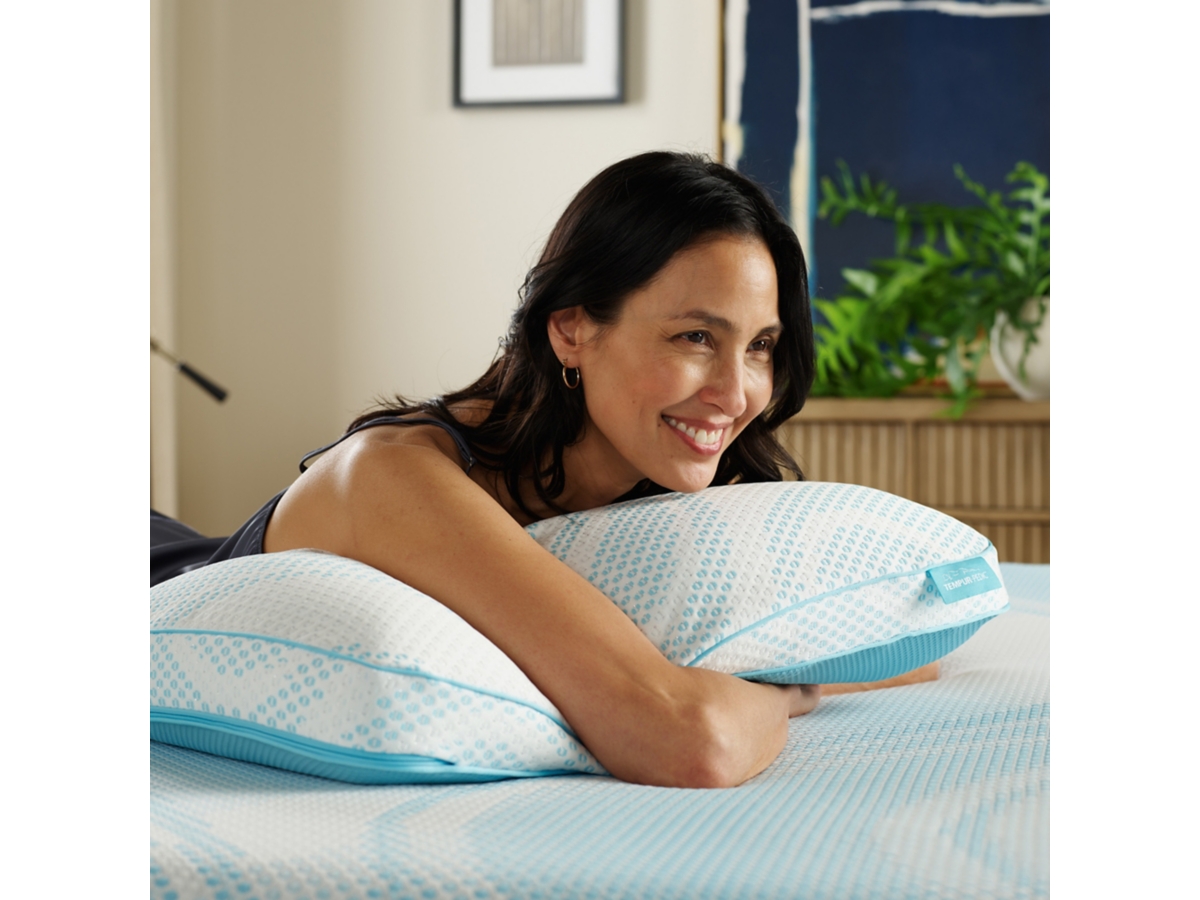 TEMPUR-Breeze® ProHi Queen Pillow | Ashley