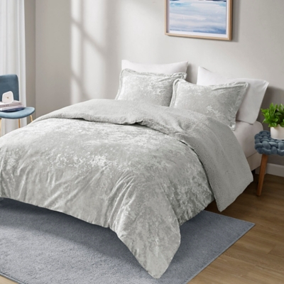 Intelligent Design Crushed Velvet Sherpa Reversible King/California King Comforter Set, Silver, large