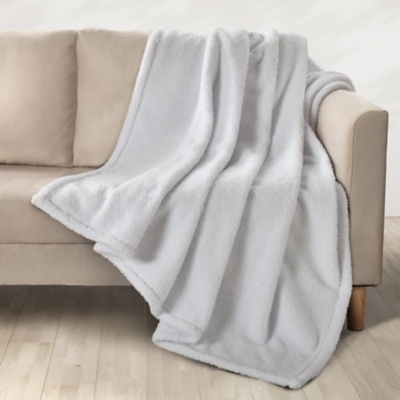 J. Queen Bold Cozy Throw