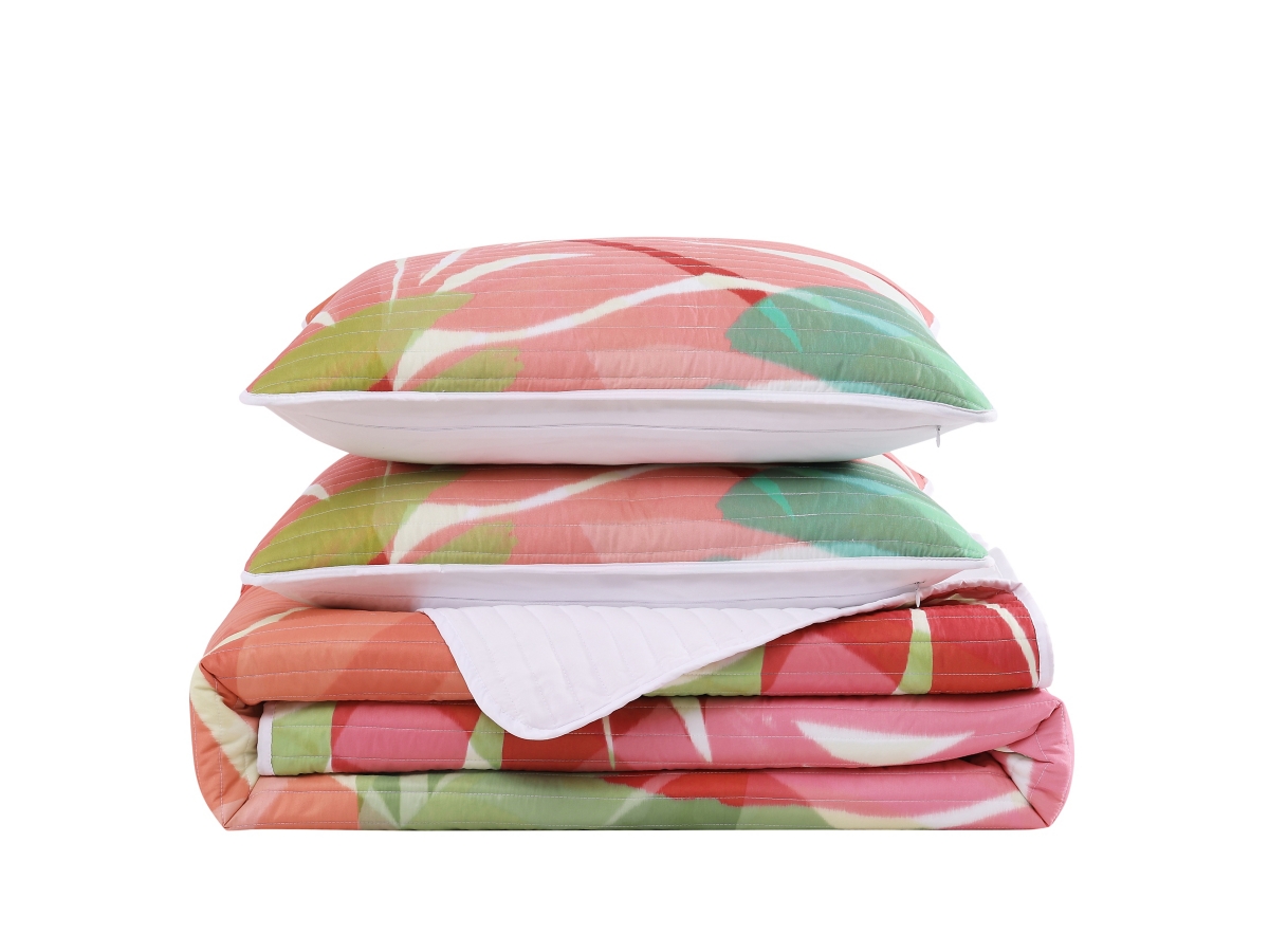 J. Queen Bold Tiki 3 Piece King/Cal King Quilt Set | Ashley