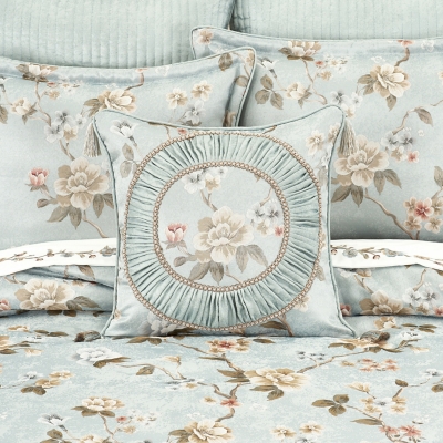 J. Queen New York Prestige 20" Throw Pillow, , rollover