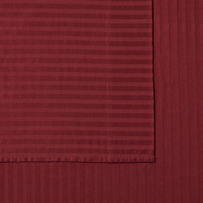 Swatch color Burgundy 