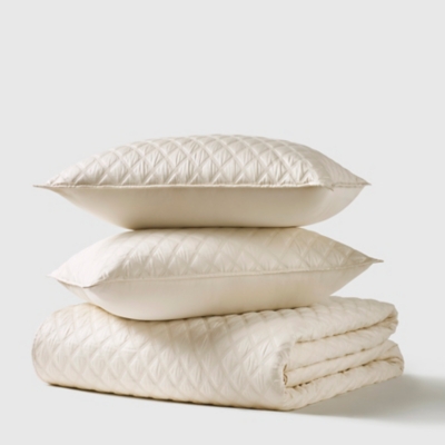J. Queen New York Premier Sateen 3 Piece Full/Queen Quilt Set, Parchment, rollover
