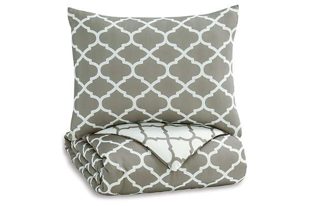 Your little fashionista will love the clean, modern appeal of the Media comforter set. Finished in ever-so-versatile gray and white, with a reversible geometric design, it’s got that chic panache that’s sure to delight any fashion-forward trendsetter.Set includes comforter and 1 pillow sham | Polyester microfiber cover | Polyester fill | Imported | Machine washable