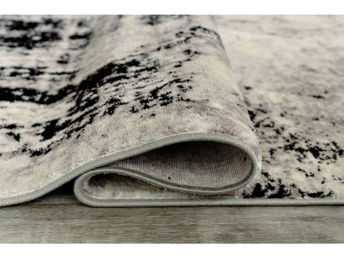 Zekeman Area Rug