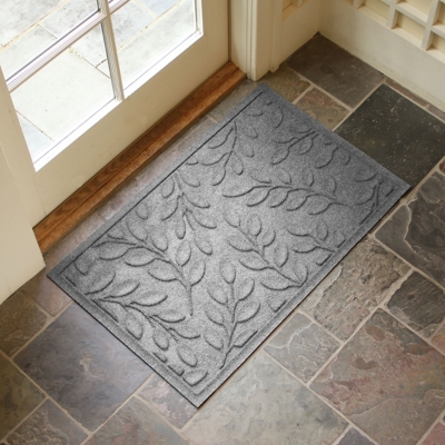 Home Accents Aqua Shield 1'11" x 2'11" Brittany Leaf Indoor/Outdoor Doormat, Gray, large