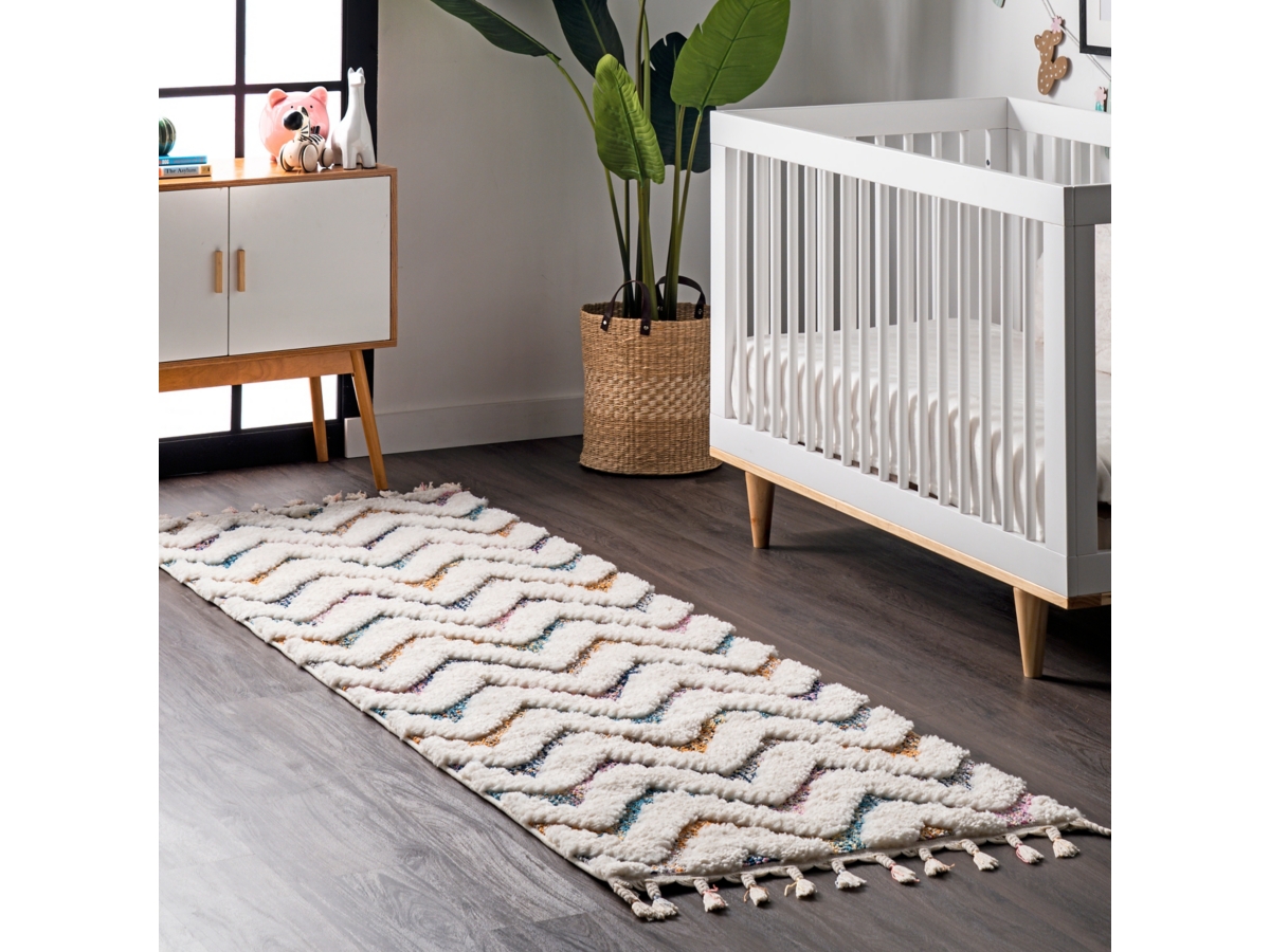 nuLOOM Rumi High-Low Chevron Tassel 2' 8
