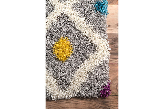 Made from the finest materials in the world and with the uttermost care, our rugs are a great addition to your home.Machine made | Imported | Material: 100% polypropylene | Backing: slip jute | Setting: indoor