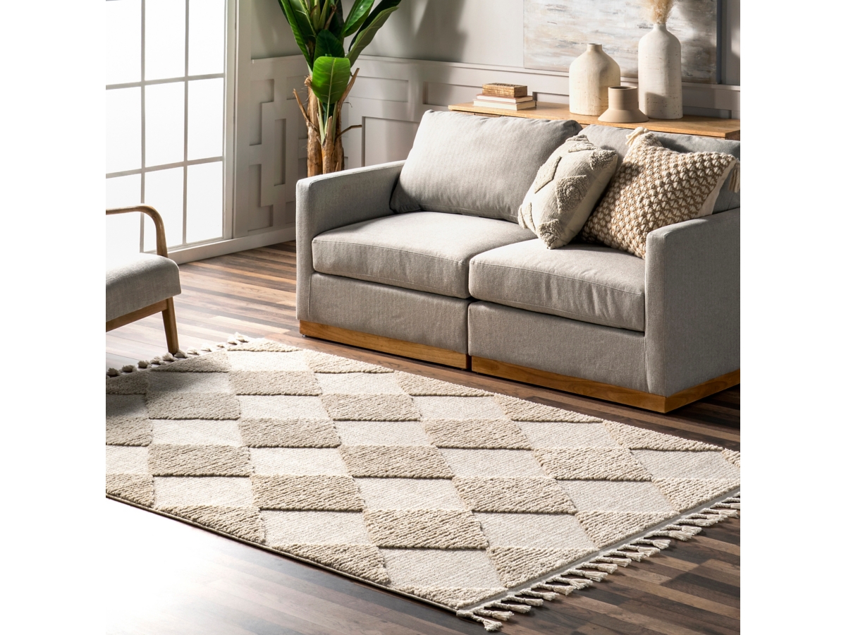 nuLOOM Marissa High/Low Diamond Tassel Area Rug | Ashley