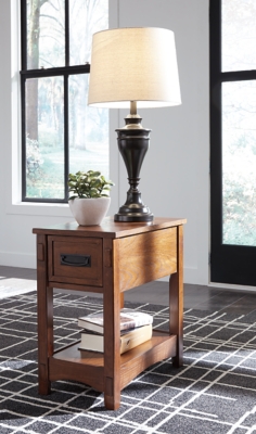 Small chairside best sale end table