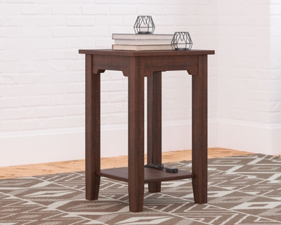 Camiburg Chairside End Table, , rollover